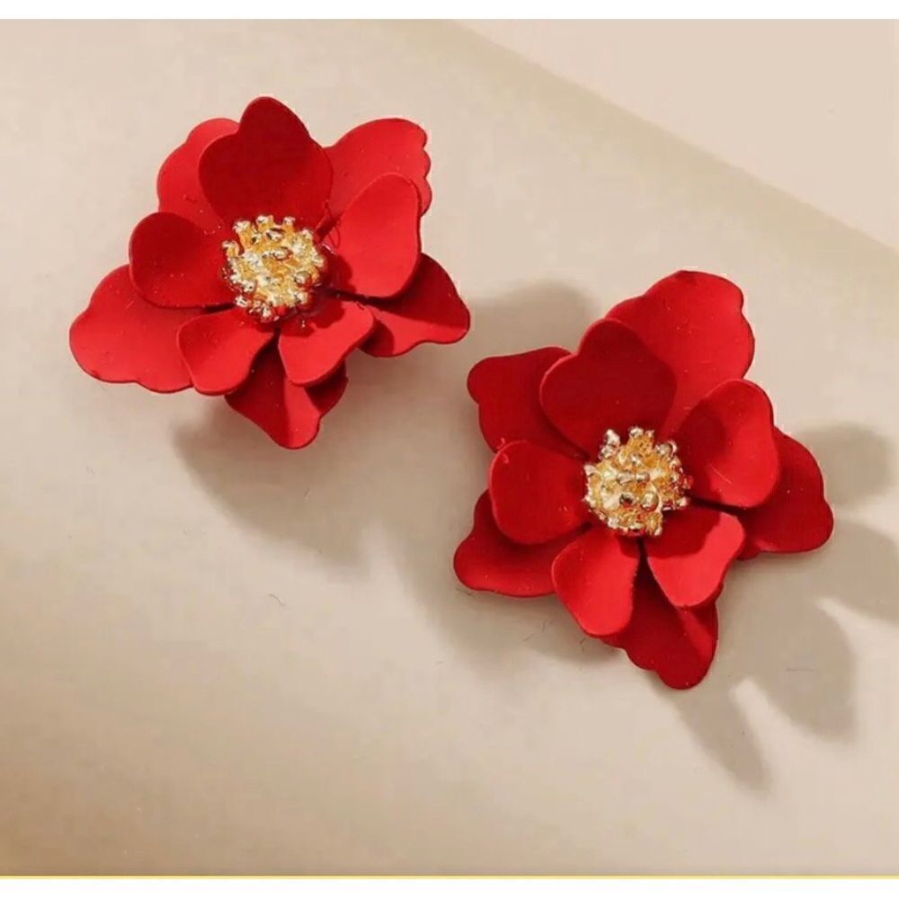♥️ Betsey Johnson festive red hand painted flower earrings ♥️